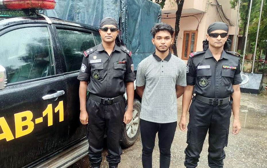 কলেজ শিক্ষা’র্থীকে ধ-র্ষ-ণে’র ঘটনায় জড়িত প্রধান আসামী গ্রেফতার